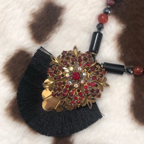 Handcrafted repurpose Florenza fringe pendant black onyx carnelian necklace - Picture 7 of 12
